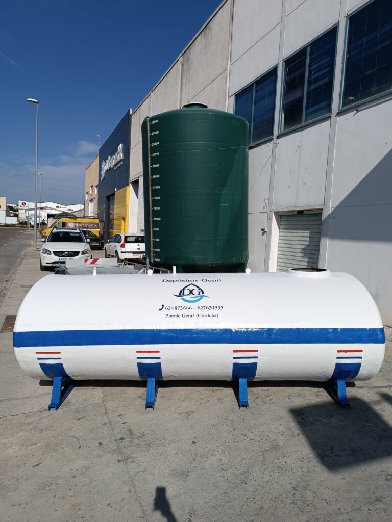 Fabricación depósitos de poliéster