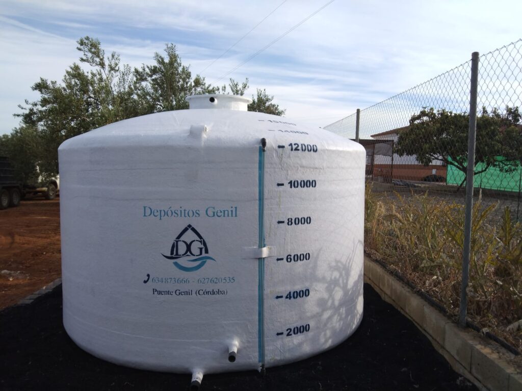 Depósito vertical base plana