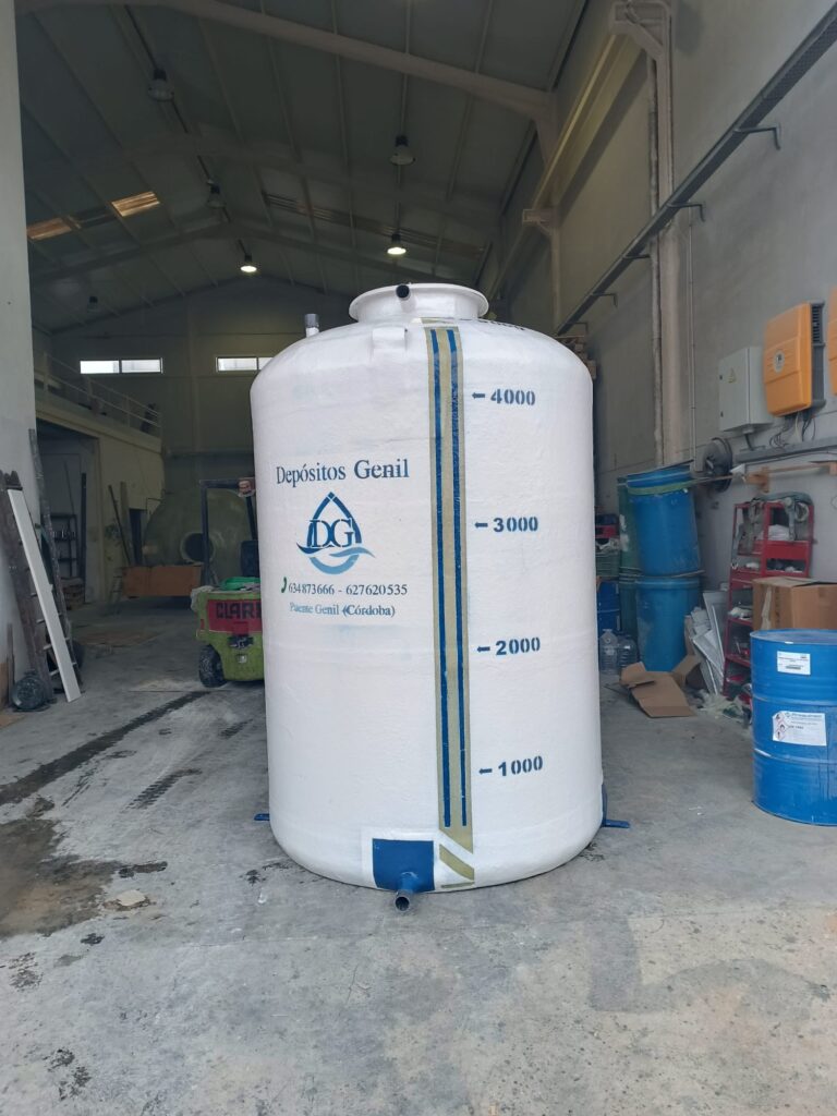 Depósito vertical base plana